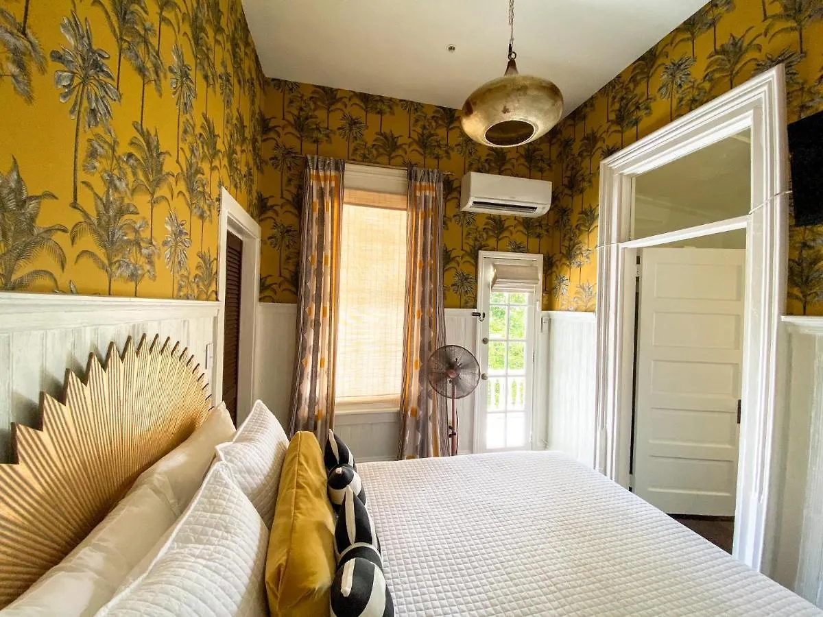 Marreros Guest Mansion - Adult Only Bed and Breakfast Key West