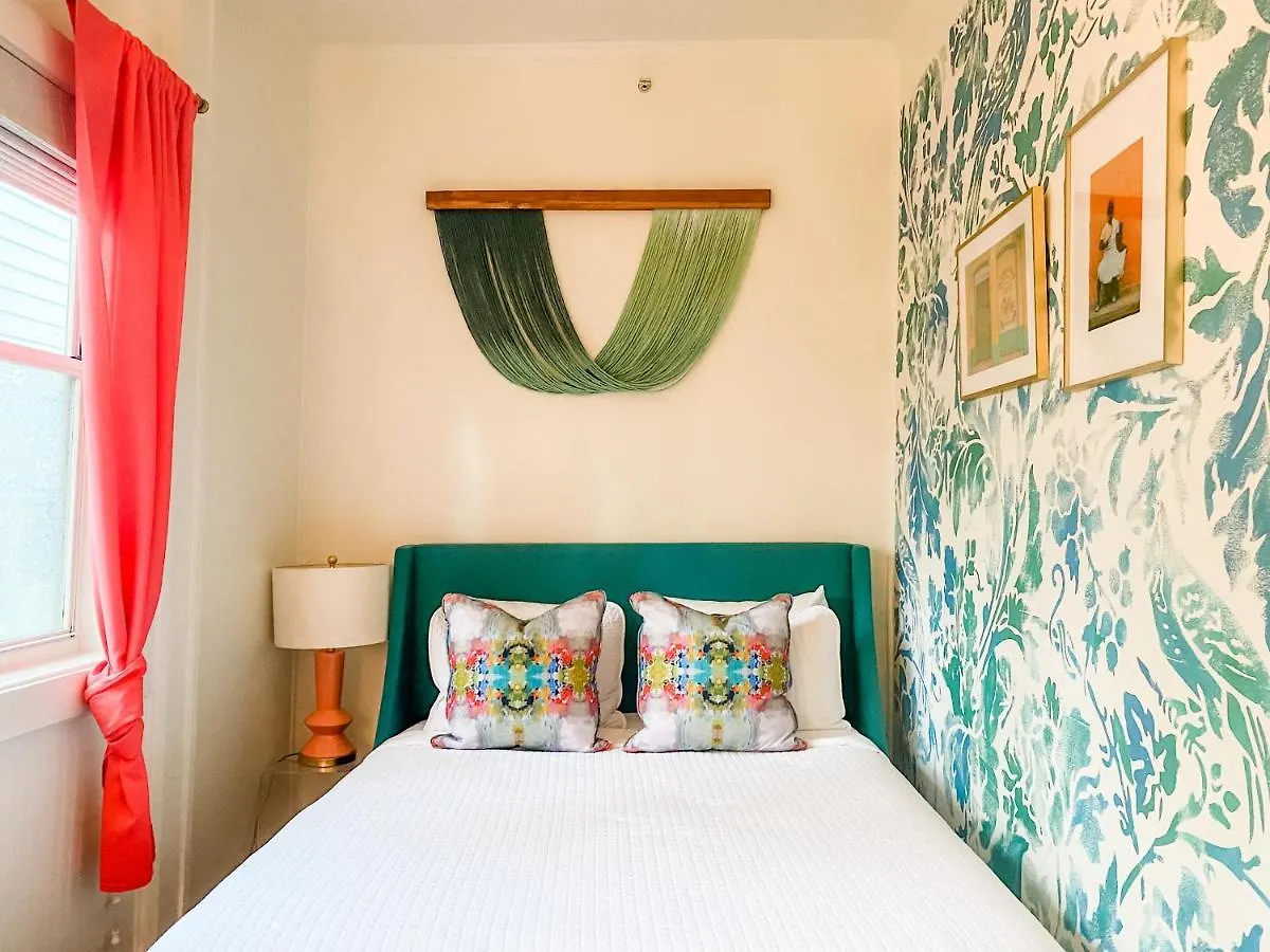 Bed & Breakfast Marreros Guest Mansion - Adult Only Bed and Breakfast Key West